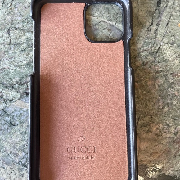 mint monogram GG IPhone 11 Pro case - Picture 3 of 4